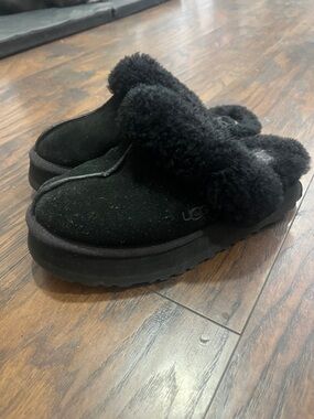 UGG Disquette Suede Fur Platform slipper clogs size 7